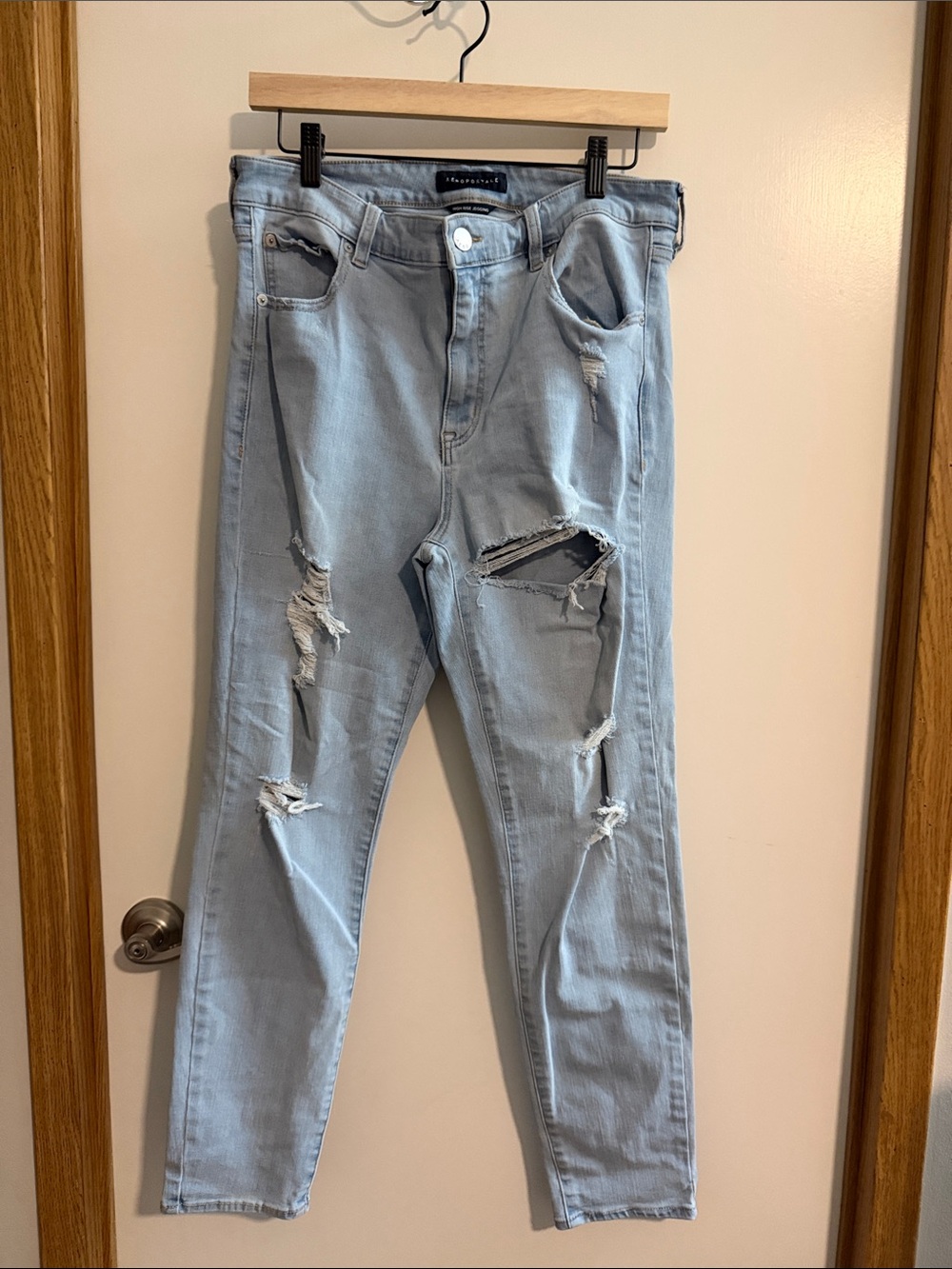 Aeropostale Light Blue Distressed Skinny Jeans